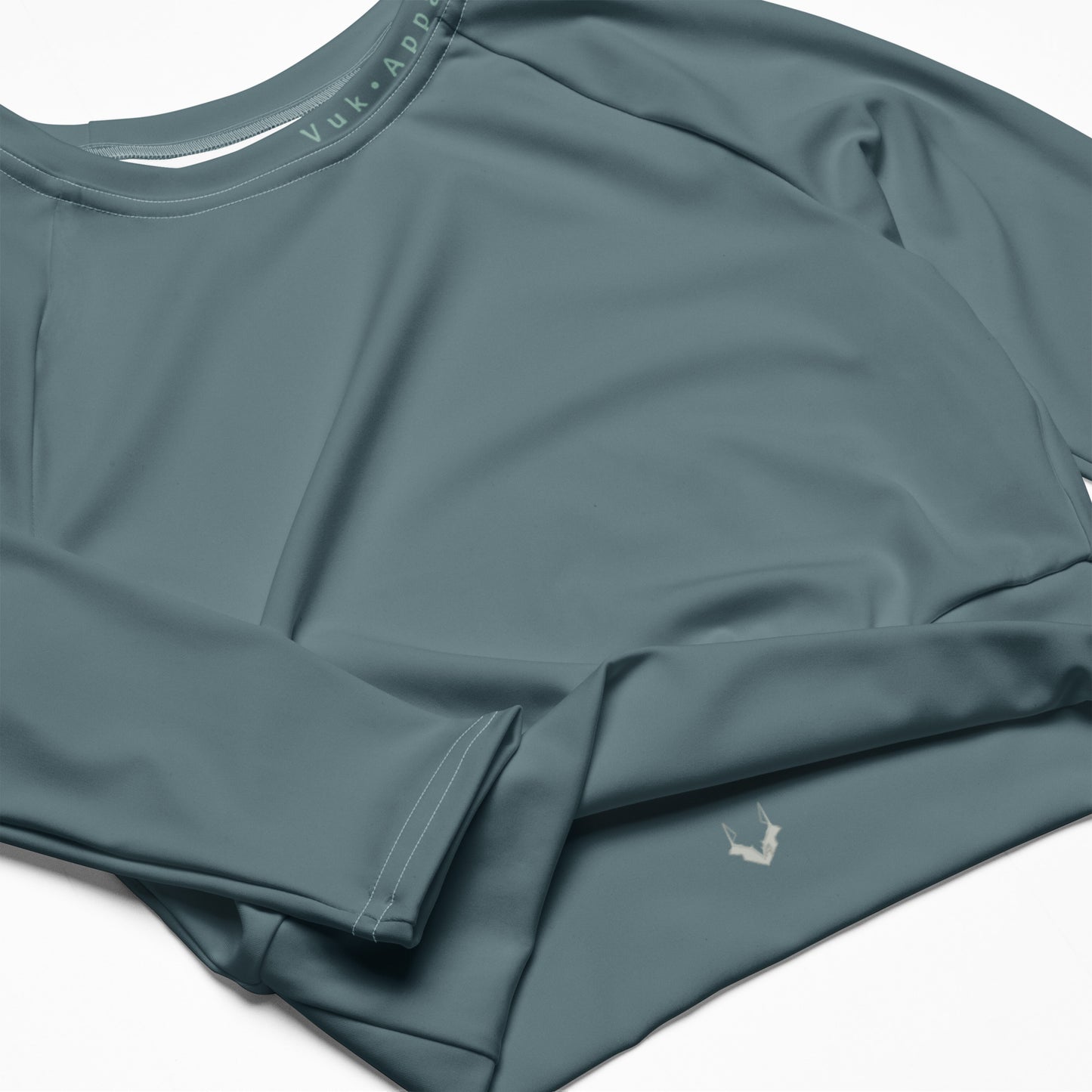 Vuk Apparel long-sleeve crop top
